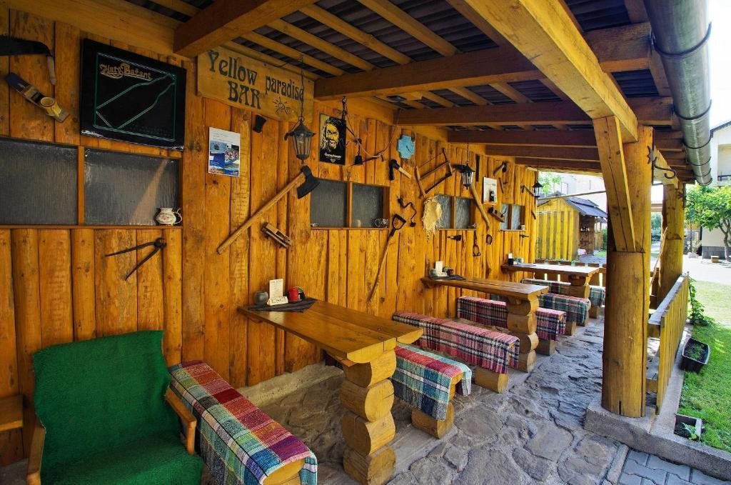 Yellow Paradise House Hrabušice Buitenkant foto