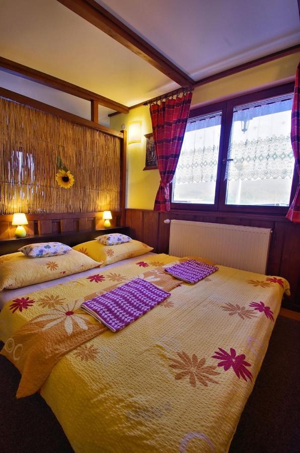 Yellow Paradise House Hrabušice Kamer foto